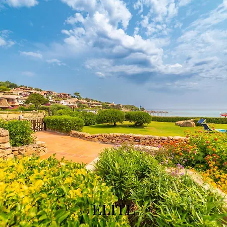 Sul Golfo Del Pevero Con Accesso A Mare Vila