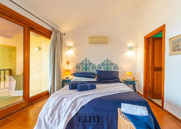 Sul Golfo Del Pevero Con Accesso A Mare ヴィラ