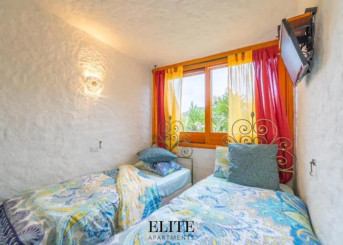 Sul Golfo Del Pevero Con Accesso A Mare ポルト・チェルボ