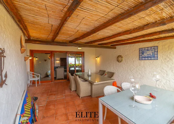 Sul Golfo Del Pevero Con Accesso A Mare ヴィラ *