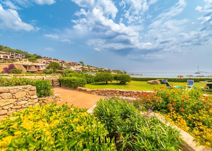 Sul Golfo Del Pevero Con Accesso A Mare Villa